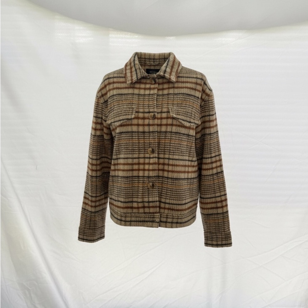 Neutral Plaid Button-Up Shacket Jacket – Cozy Fall Layer (Wool Blend) - Picture 2 of 13